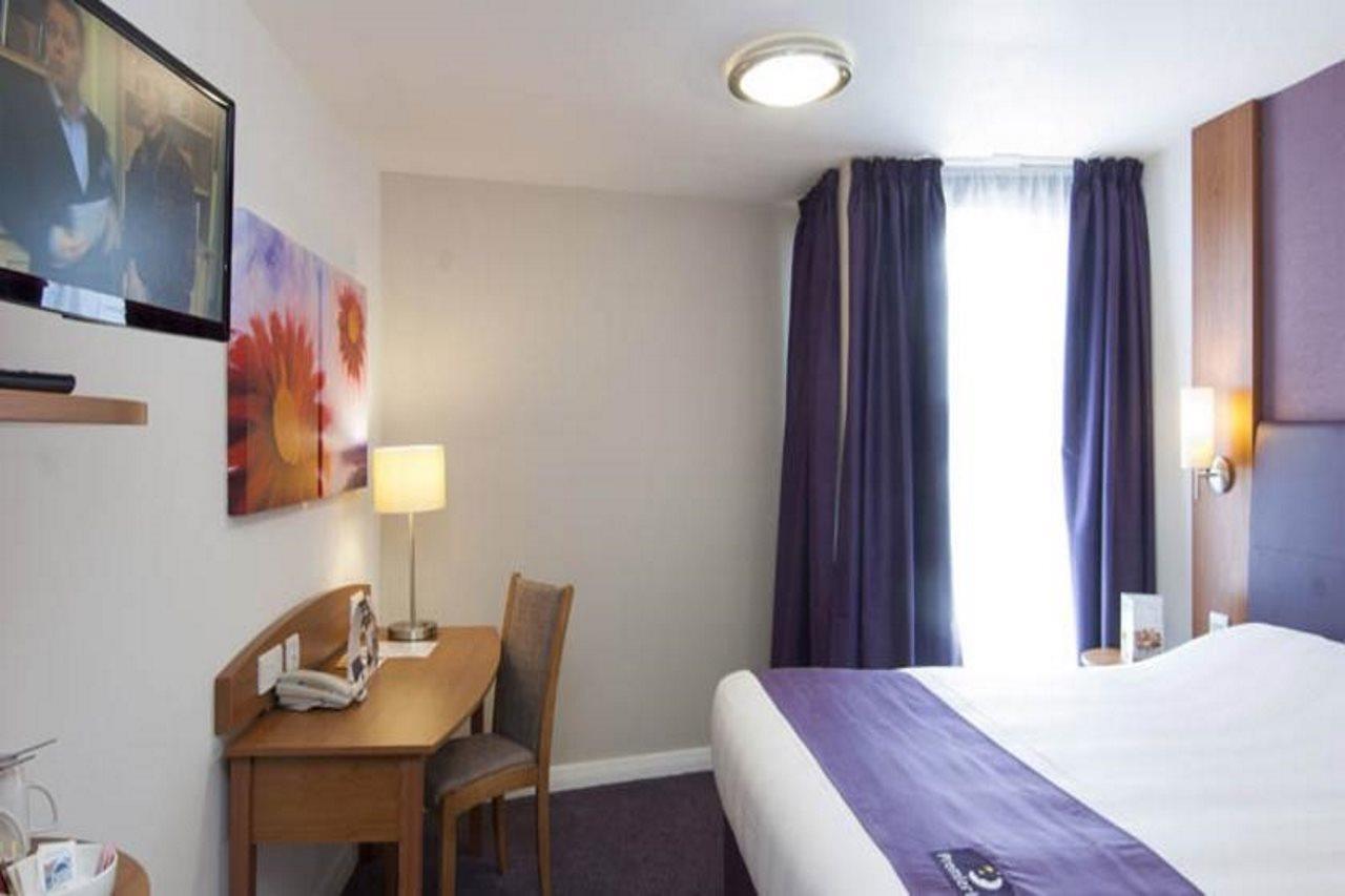 Premier Inn Lichfield North East Exteriér fotografie